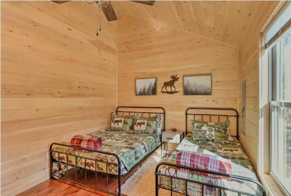 New Serene, Fun & Comfy Cabin- Covered Deck, Grill, Arcade Murphy Exterior photo